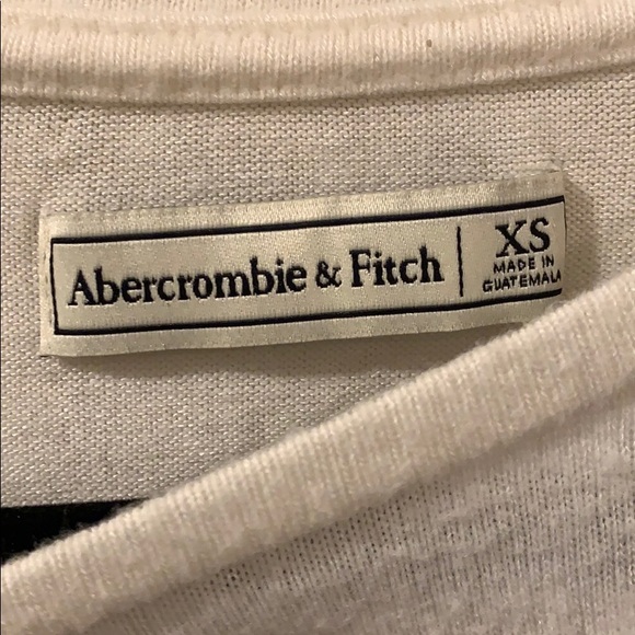 Abercrombie and Fitch Soft blend logo tee - Picture 2 of 4